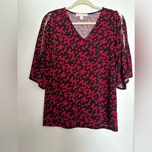Michael Kors Women’s blouse size Small black red Heart Print Open Sleeve
